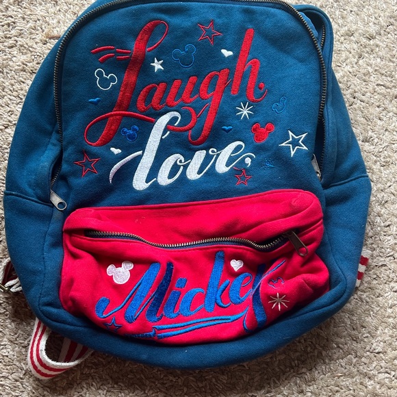 Disney backpack 4 of July edition with embroidered words on the front, used - Picture 1 of 9